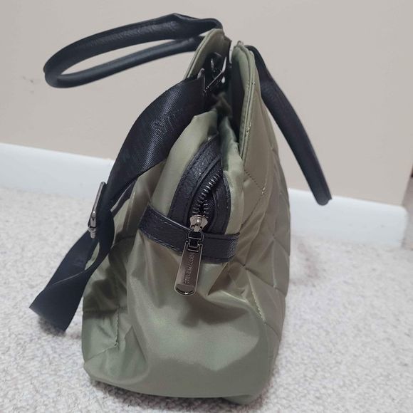 Steve Madden Olive Quilted Women's Bag - Picture 4 of 8